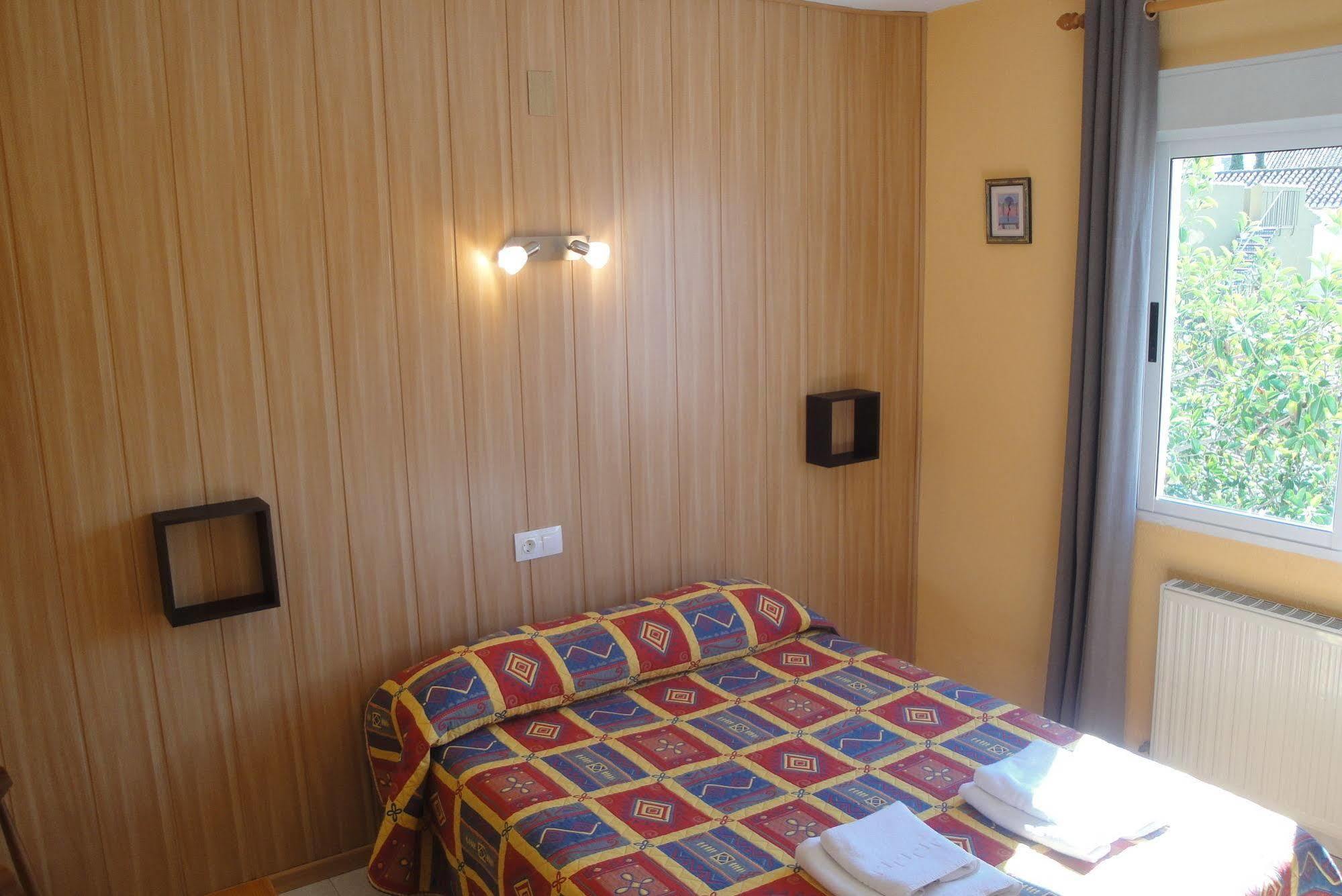 Hostal Cristina Denia Ngoại thất bức ảnh