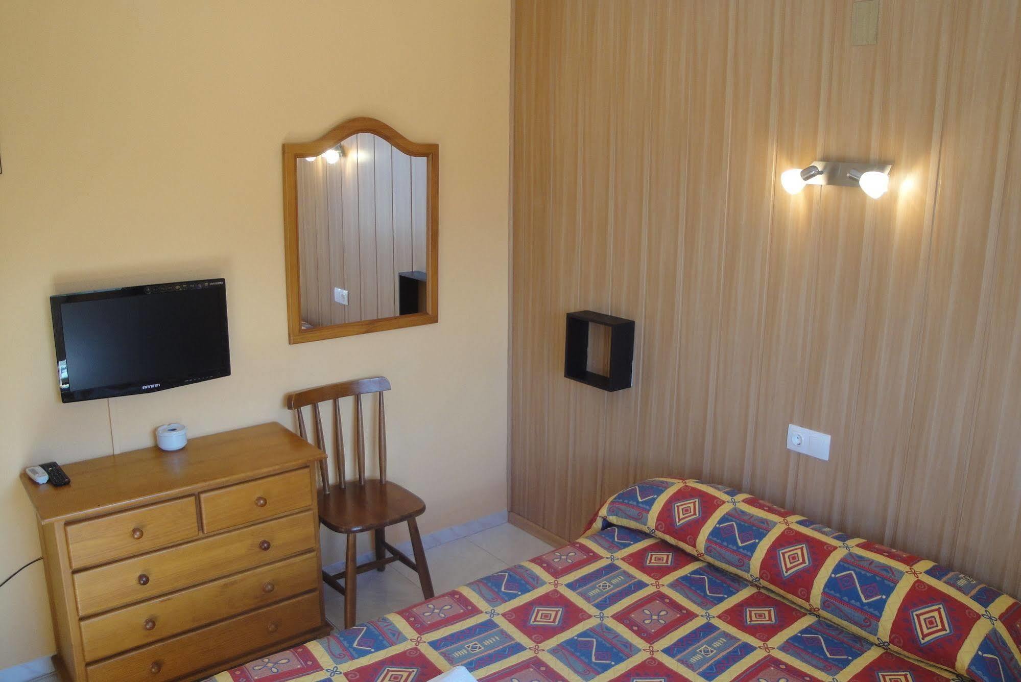 Hostal Cristina Denia Ngoại thất bức ảnh