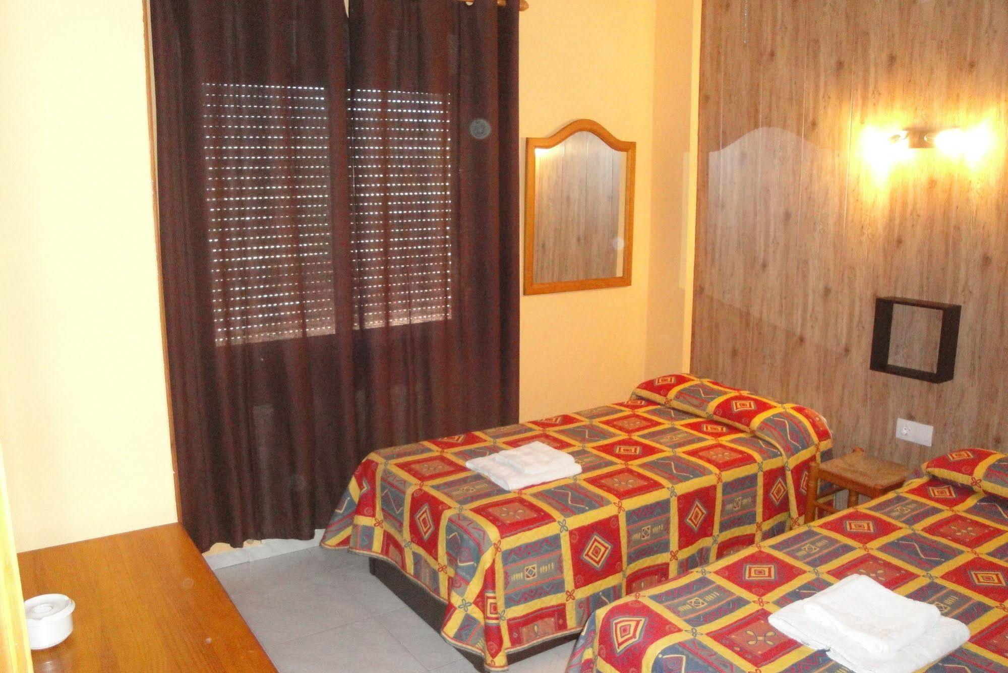 Hostal Cristina Denia Ngoại thất bức ảnh