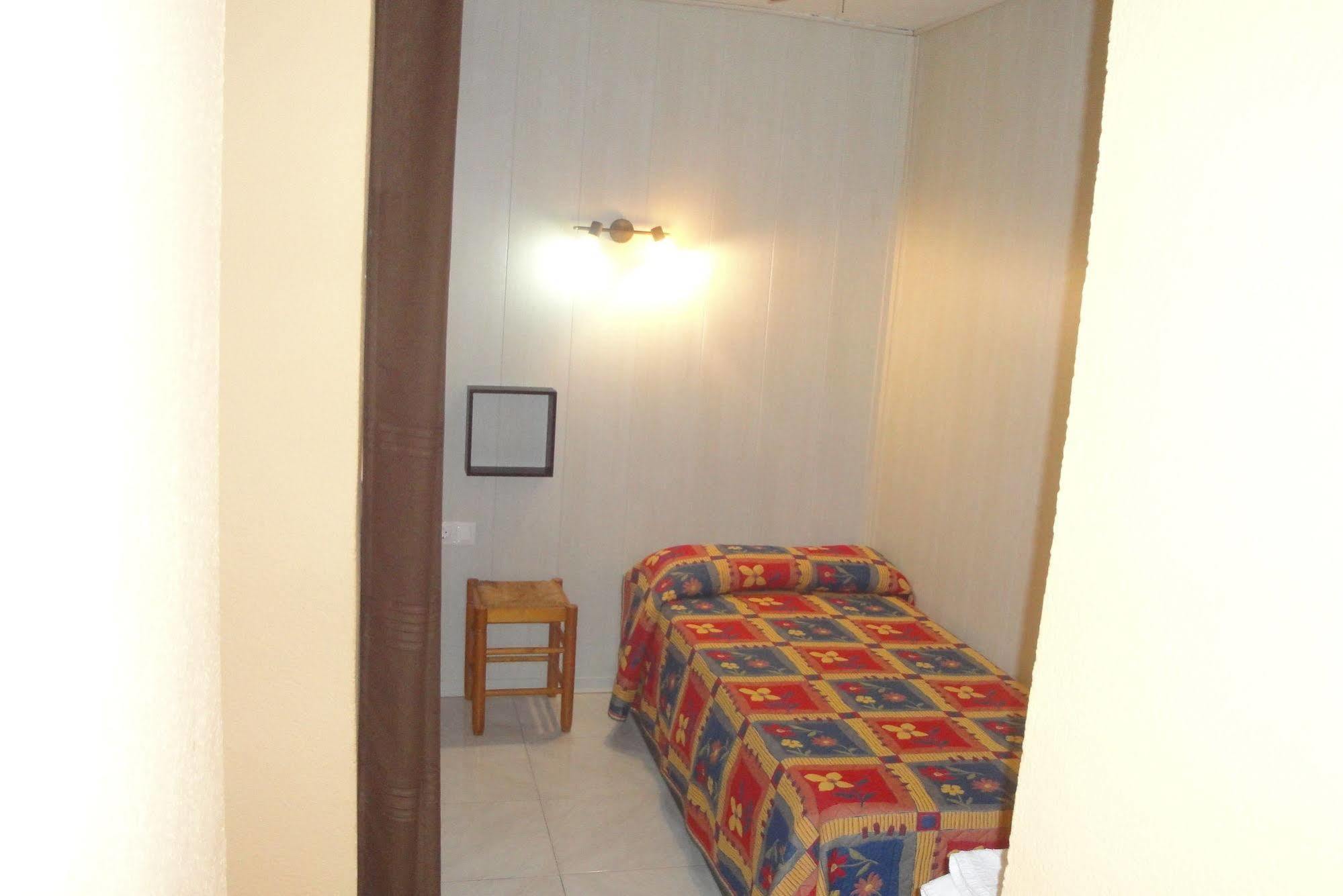Hostal Cristina Denia Ngoại thất bức ảnh